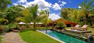 *Restaurant%20%26%20pool-Petite%20vignette.jpg