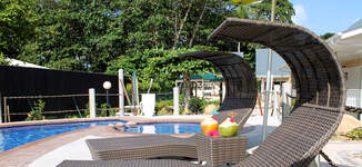 Swimming%20pool%20(2)-Petite%20vignette.JPG