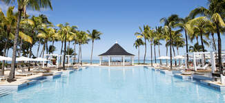 HLT-General-View-3-Pool-Petite%20vignette.jpg