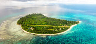 Denis%20Island%20Aerial%20Shot-Grande%20vignette.jpg