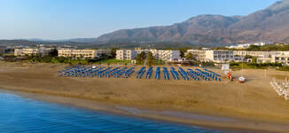 BEACHFRONT%20HOTEL-Petite%20vignette.JPG