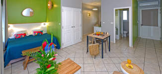 D8E_1227%20Studio%20standard-Grande%20vignette-1.jpg