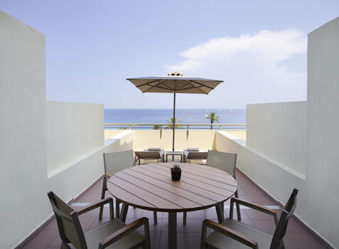 https://img.hotelissima.com/medias/35381-x1920/_.jpg