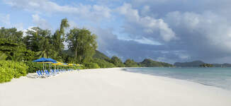 Acajou_exterior_beach_%20%EF%BF%BDacajoubeachresortseychelles%20(5)-Grande.jpg