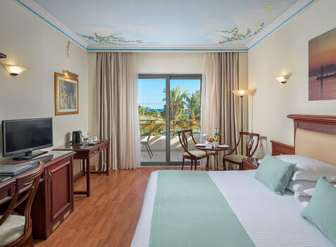 https://img.hotelissima.com/medias/36085-x1920/_.jpg