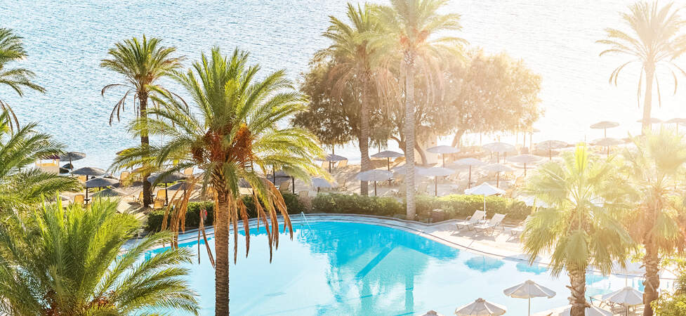 https://img.hotelissima.com/medias/36277-x1920/_.jpg