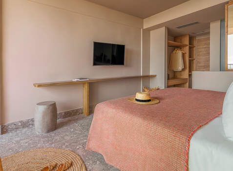 https://img.hotelissima.com/medias/36356-x1920/_.jpg