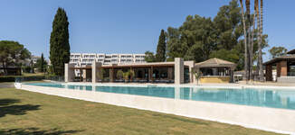 DRCFU-EXT-InfinityPool-JR-Petite%20vignette.jpg