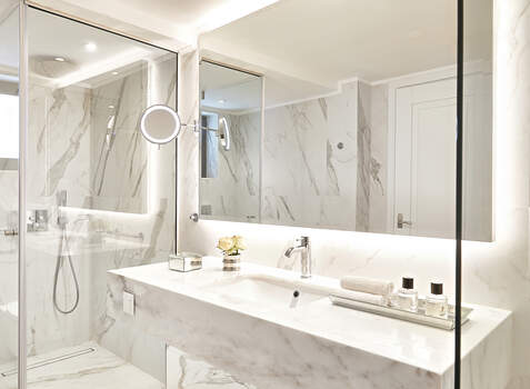 https://img.hotelissima.com/medias/36608-x1920/_.jpg