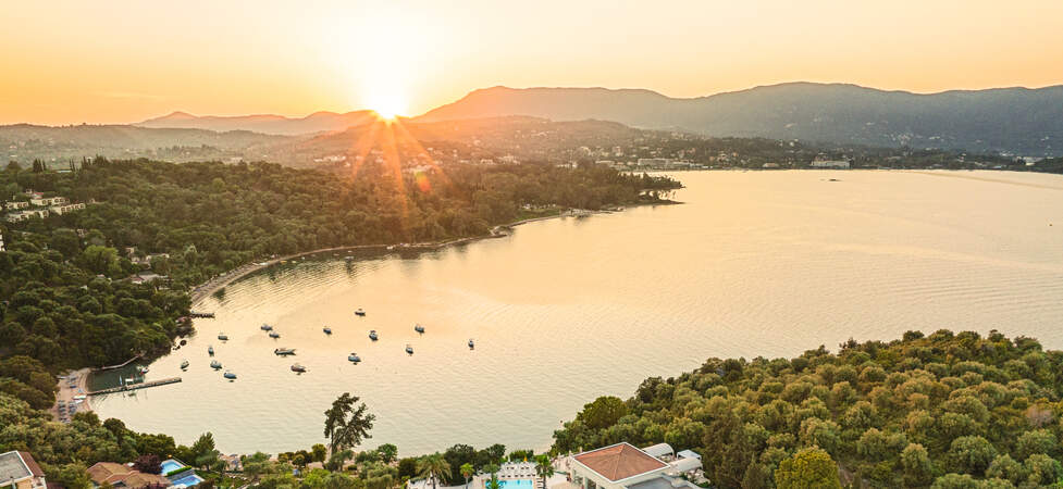 https://img.hotelissima.com/medias/36637-x1920/_.jpg