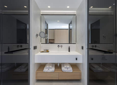 https://img.hotelissima.com/medias/37024-x1920/_.jpg