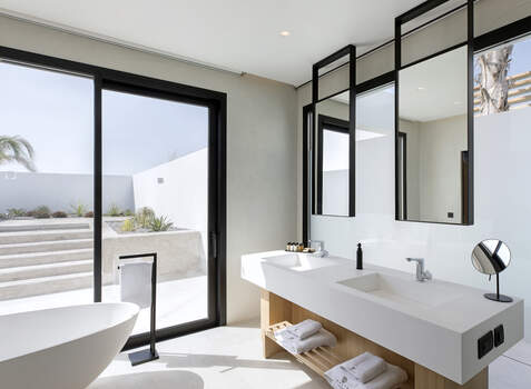 https://img.hotelissima.com/medias/37034-x1920/_.jpg