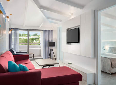 https://img.hotelissima.com/medias/37209-x1920/_.jpg