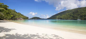ephelia-seychelles-2022-tc-beach-view-05_hd-Petite%20vignette.jpg