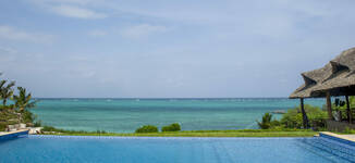 Ocean-View-from-the-Pool-Petite%20vignette.jpg