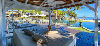 Shanti%20Maurice%20Resort%20_%20Spa_Private%20Cabana%20Experience_Pool%20View_01-Grande.jpg