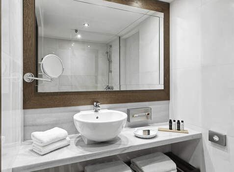 https://img.hotelissima.com/medias/40427-x1920/_.jpg