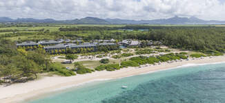 Anantara_Iko_Mauritius_Resorts_%26_Villa_Hotel_%26_Beach_Aerial_Shot-Petite%20vignette.jpg