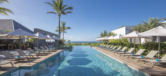 Anantara_Iko_Mauritius_Resorts_%26_Villa_Karokan_Pool_View(1)-Grande%20vignette.jpg