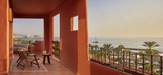 TIVOLI%20La%20Caleta%20-%20Suite%20Ocean%20View%20(2)-Petite%20vignette.jpg