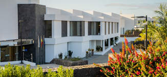 Royal-Marina-Suites-Boutique-Hotel-Lanzarote%20(18)-Grande.jpg