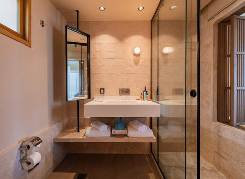 https://img.hotelissima.com/medias/42374-x1920/_.jpg