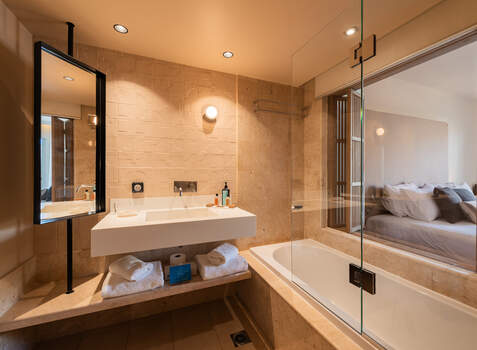 https://img.hotelissima.com/medias/42380-x1920/_.jpg