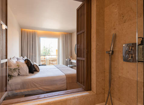 https://img.hotelissima.com/medias/42381-x1920/_.jpg