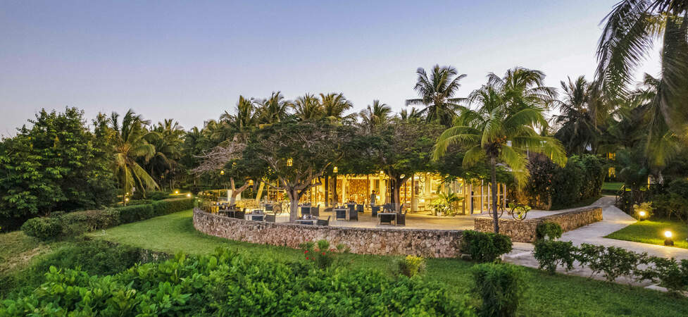 https://img.hotelissima.com/medias/42893-x1920/_.jpg