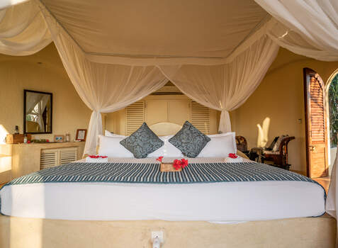 https://img.hotelissima.com/medias/44020-x1920/_.jpg
