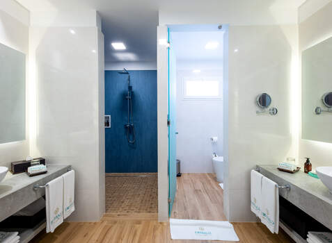https://img.hotelissima.com/medias/44023-x1920/_.jpg