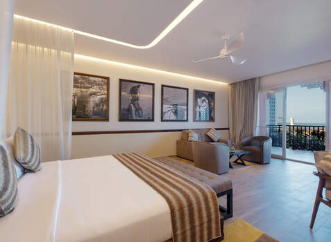 https://img.hotelissima.com/medias/44027-x1920/_.jpg