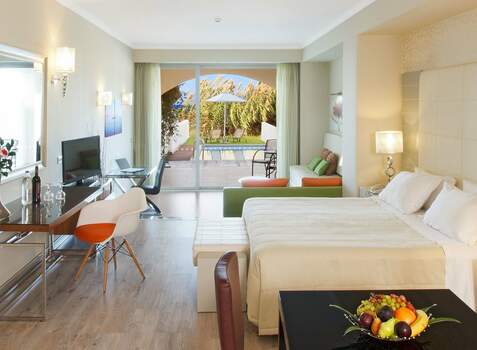 https://img.hotelissima.com/medias/44299-x1920/_.jpg