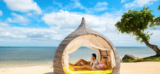 Cabana%20on%20the%20beach-Grande%20vignette.jpg