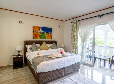 https://img.hotelissima.com/medias/45300-x1920/_.jpg