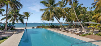 IOL%20Pool-Petite%20vignette.jpg
