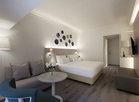 https://img.hotelissima.com/medias/45644-x1920/_.jpg
