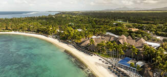 Constance-Belle_Mare_Plage-Hotel_Exterior_and_Aerial_Views-Aerial_Views-08-Petite%20vignette.jpg