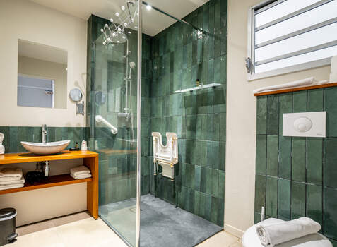 https://img.hotelissima.com/medias/46347-x1920/_.jpg