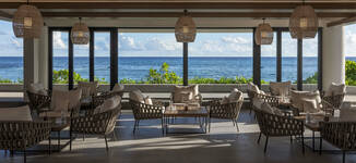 Avani_Plus_Barbarons_Seychelles_Bar_Barons_Oceanview-Grande.jpg