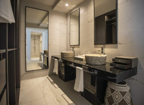 https://img.hotelissima.com/medias/46373-x1920/_.jpg