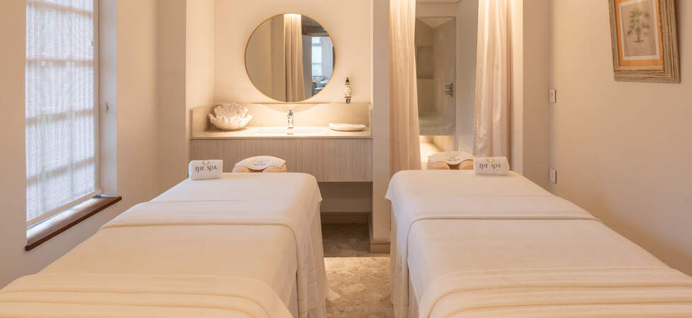 https://img.hotelissima.com/medias/46713-x1920/_.jpg
