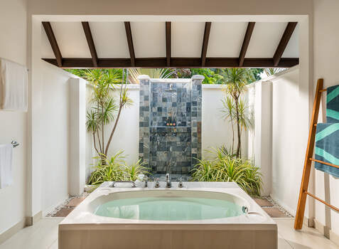 https://img.hotelissima.com/medias/47100-x1920/_.jpg
