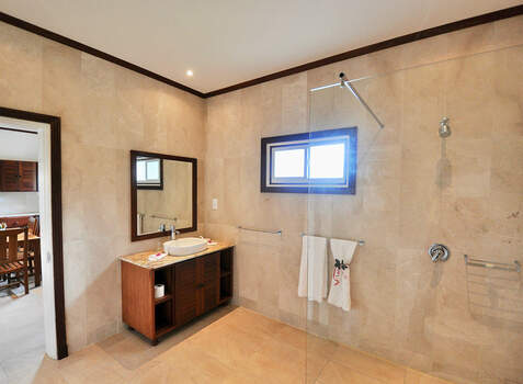 https://img.hotelissima.com/medias/47283-x1920/_.jpg
