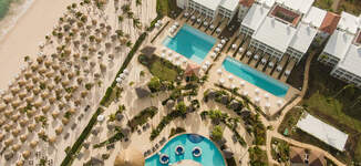 305dParadisusPalmaReal-Pool%20Beach%20aerial-Grande.jpg
