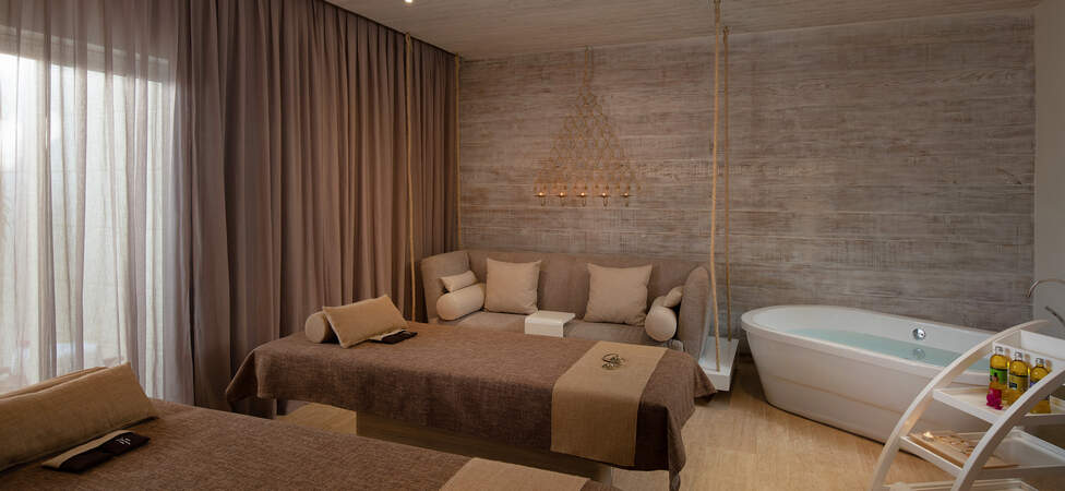 https://img.hotelissima.com/medias/47335-x1920/_.jpg