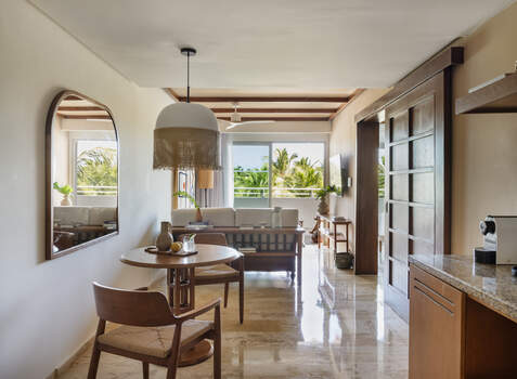 https://img.hotelissima.com/medias/47369-x1920/_.jpg