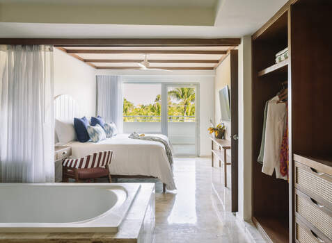 https://img.hotelissima.com/medias/47371-x1920/_.jpg