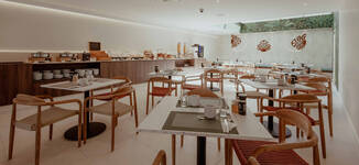 RESTAURANT%26BREAKFAST4-Petite%20vignette.jpg