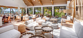 IOL_Arrival%20Lounge003-Grande.jpg